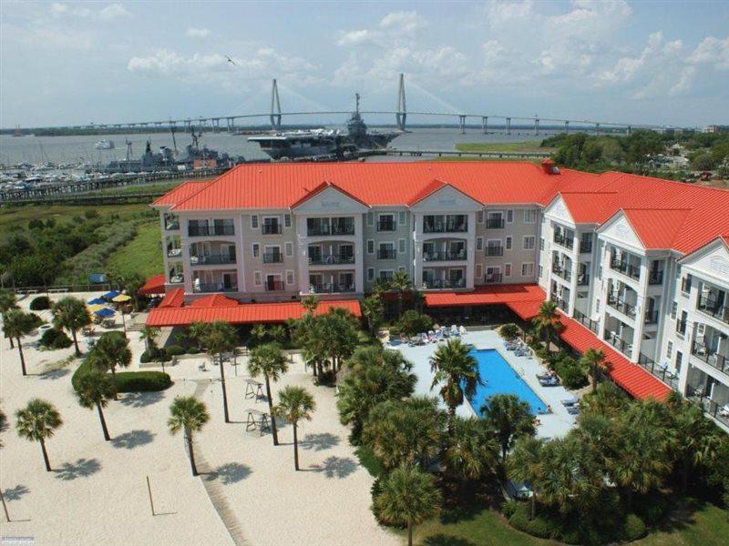 Harborside At Charleston Harbor Resort And Marina Exterior foto